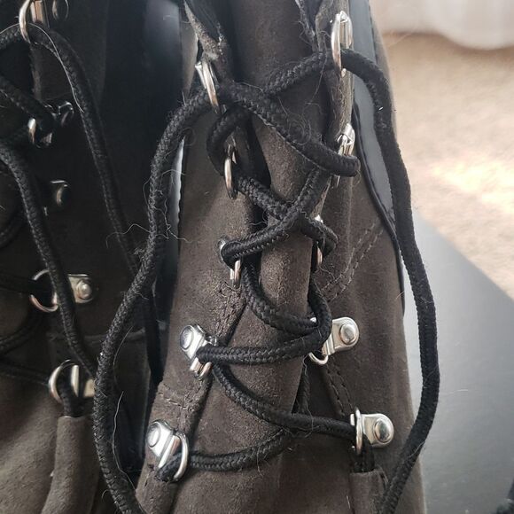 NWT Nine West Smokino Black Suede Lace‑Up Platform Booties Womens Size 9.5 - Picture 3 of 9